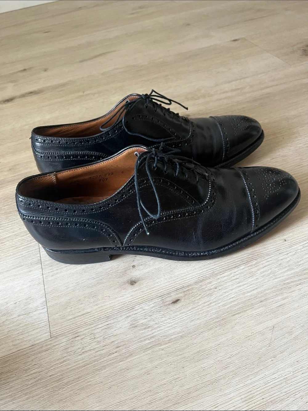 ALDEN 909 Wingtip Cap-Toe Black Lace-Up Oxford -11.5 B/D